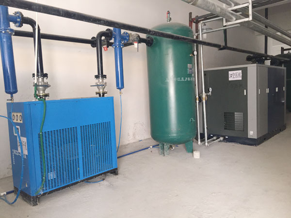 冠星陶瓷空壓機安裝工程